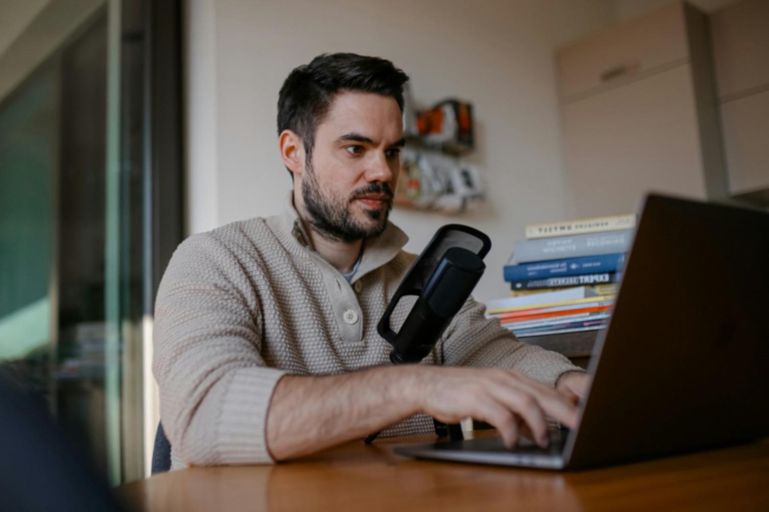 Consultor financeiro especializado em planeamento estratégico